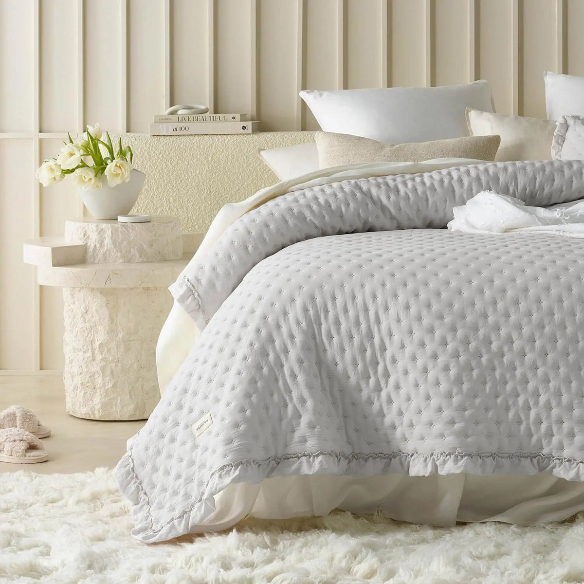 Ruffle Scalloped Bedspread Coverlet