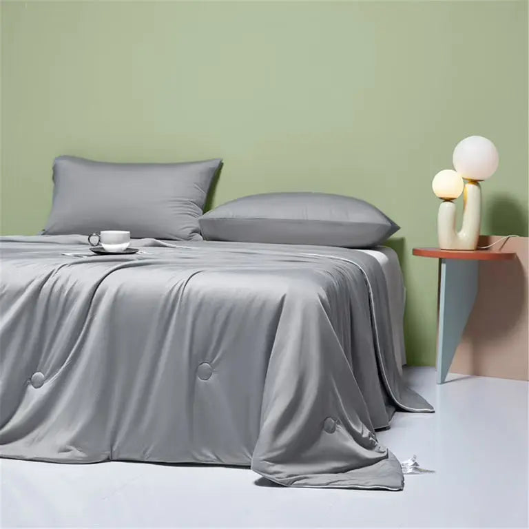 Summer Lightweight Comforter